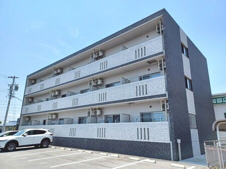 Ｌａ Ｆｅｎｉｃｅ （ラ フェニーチェ）外観写真