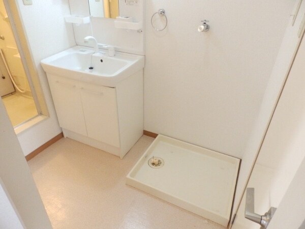 その他(別部屋同型反転タイプ)