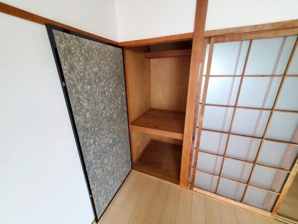 収納(同型タイプの画像です)