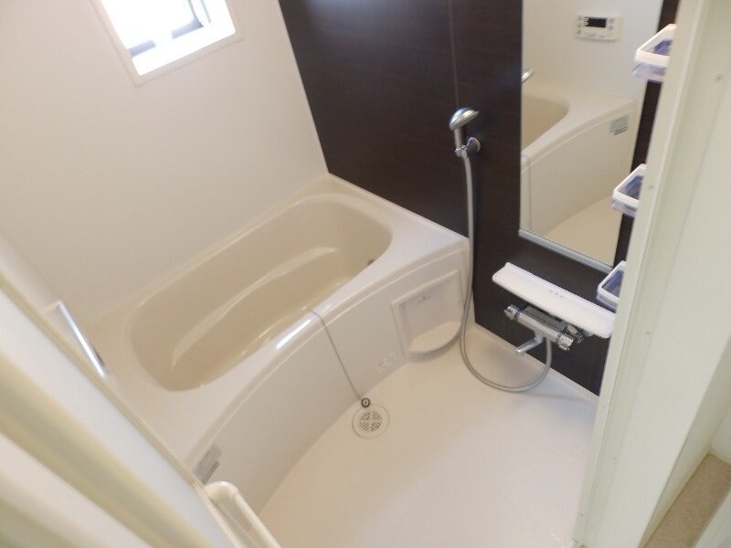 物件内観写真8　(別部屋反転参考写真)