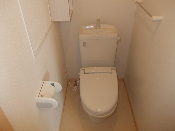 トイレ(同型タイプの写真です。)