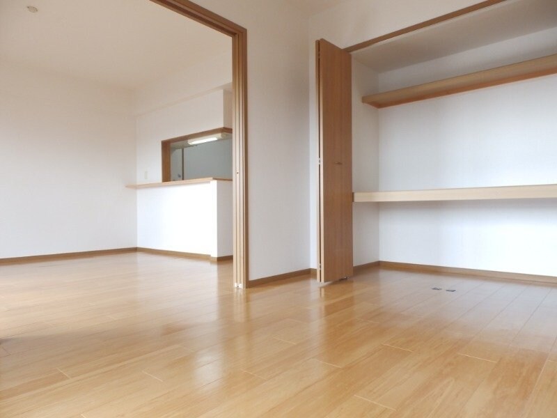 物件内観写真10　(同物件別室タイプ)