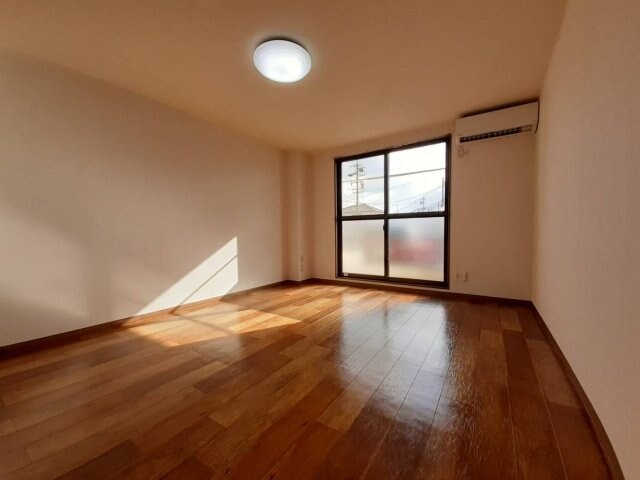 物件内観写真6　(別部屋参考写真です。)