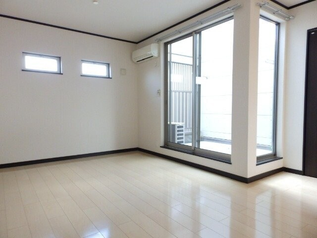 物件内観写真6　(別部屋同タイプ)