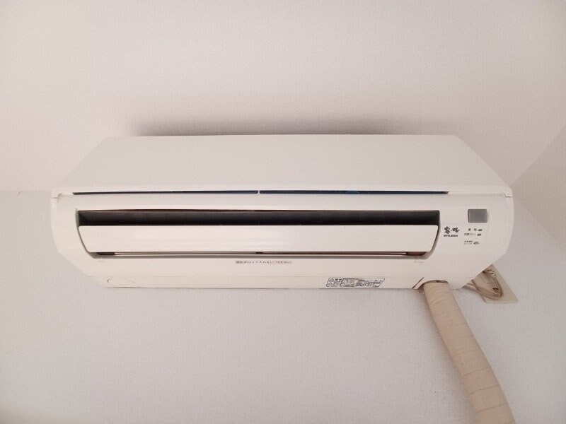 物件内観写真12　(同物件別部屋（反転）写真)