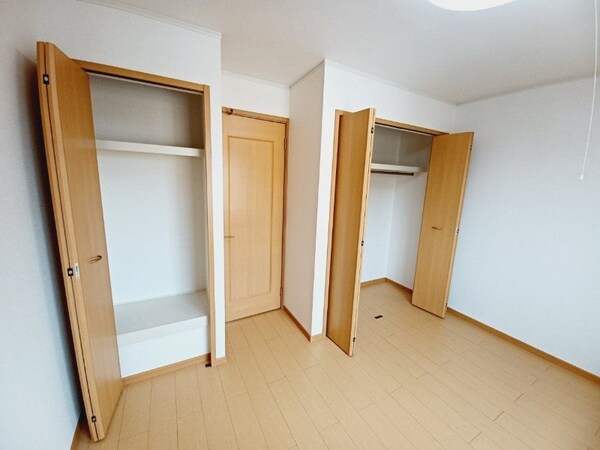収納(同型部屋写真です。)
