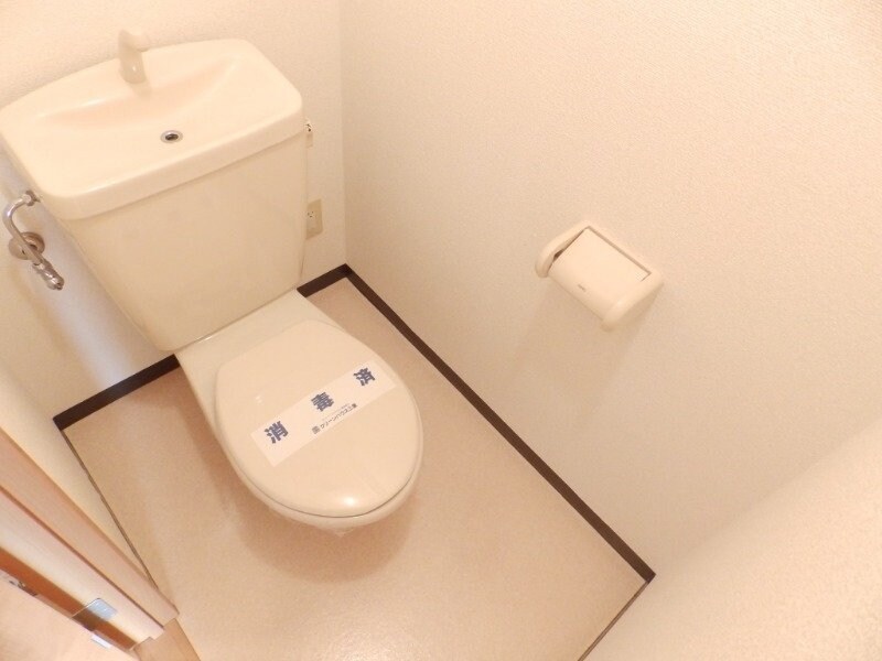 物件内観写真9　(同物件別部屋のお写真です。)