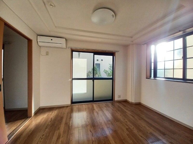 物件内観写真6　(同物件別室の画像です)