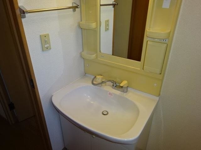 物件内観写真9　(同物件別室の画像です)