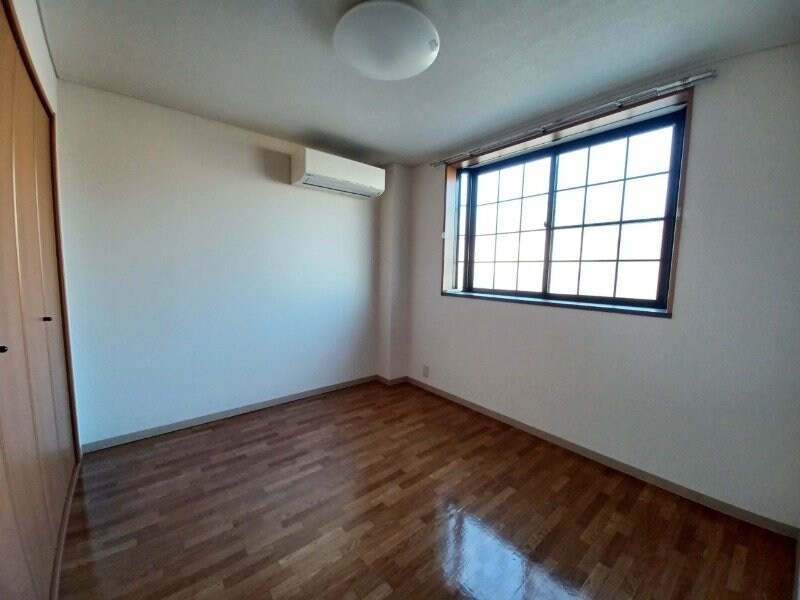 物件内観写真11　(同物件別室の画像です)