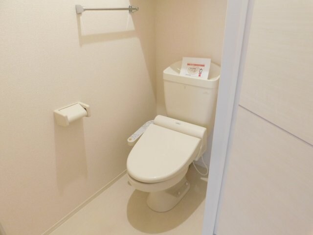 物件内観写真10　(同型参考写真)