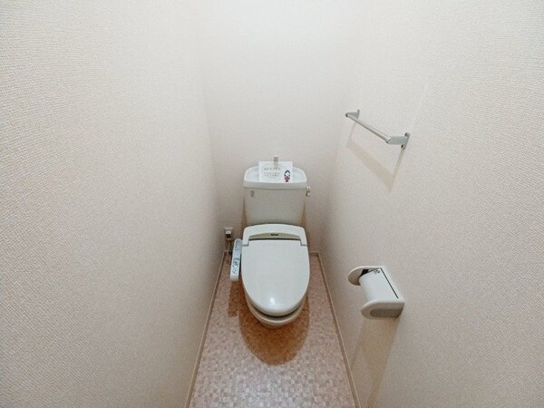 トイレ(同型参考写真)