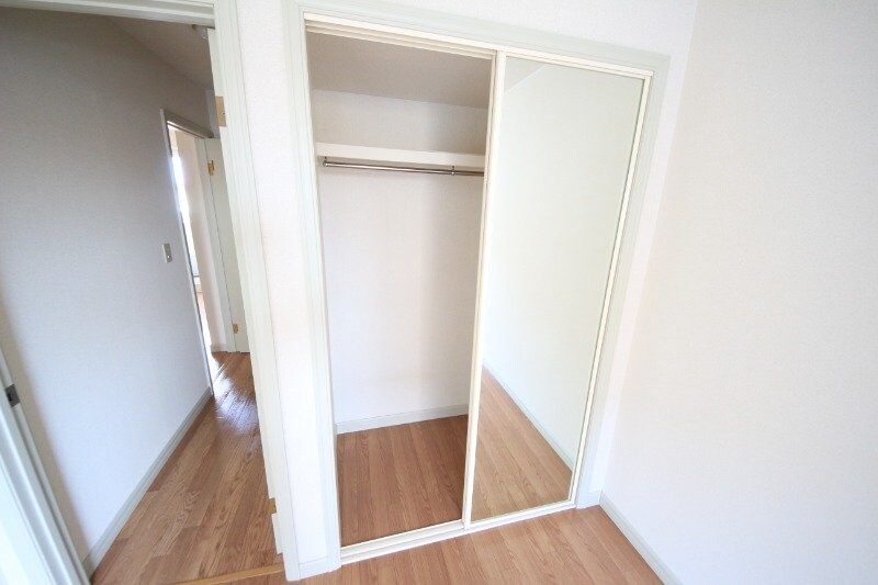 物件内観写真12　(同建物の別部屋写真です)