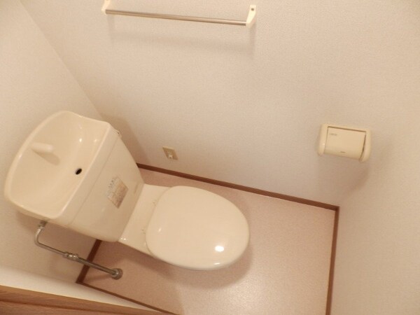 トイレ(同型部屋写真です。)