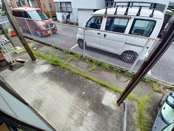 バルコニー(同物件別室写真)