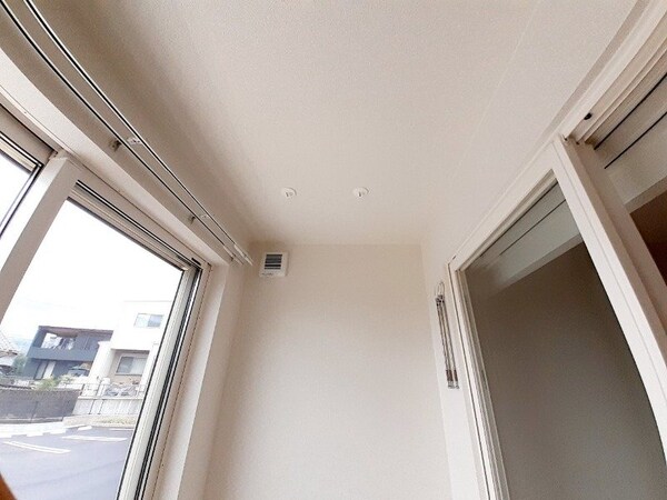 バルコニー(同型タイプの画像です)