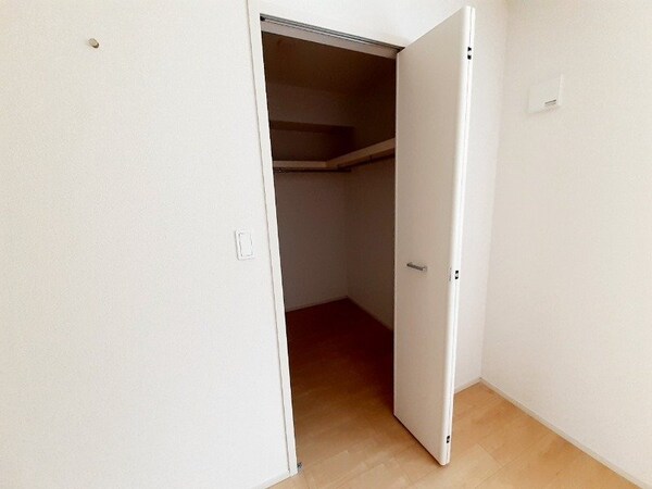 収納(同型タイプの画像です)