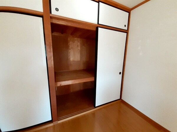 収納(同型タイプの画像です)