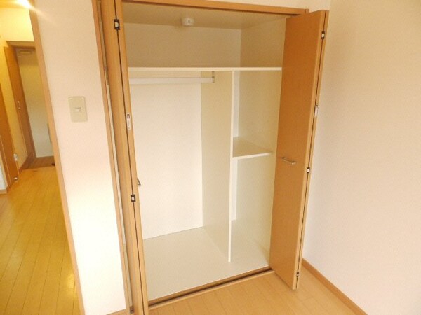 収納(同型参考写真)