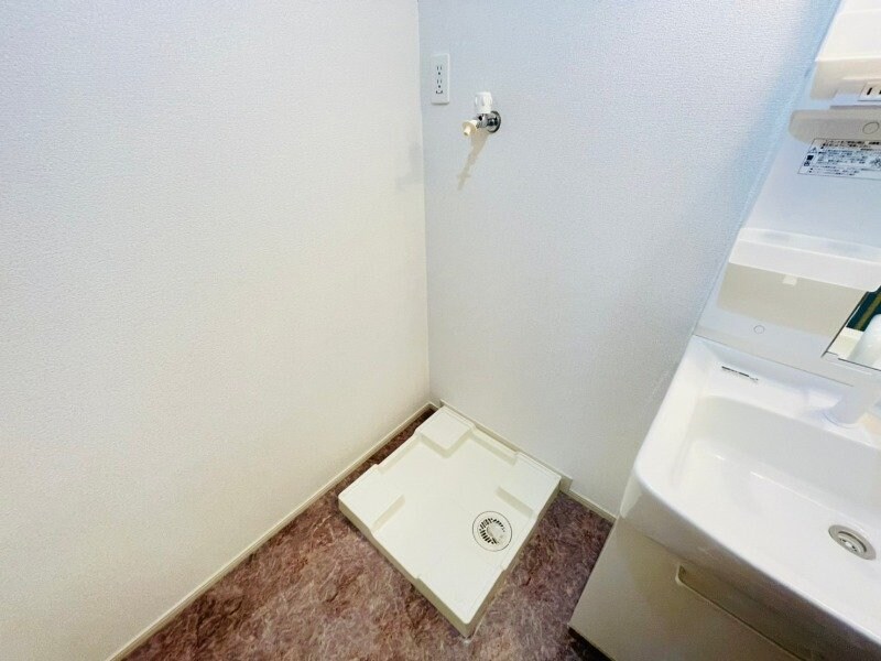 物件内観写真18　(同型反転タイプ画像)