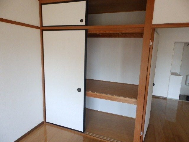 物件内観写真10　(同物件別室の写真です)