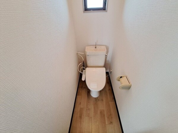 トイレ(別部屋参考写真)