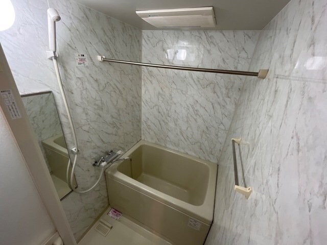 物件内観写真9　(同型タイプ画像)