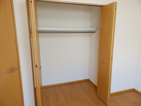収納(同物件別部屋参考写真です。)