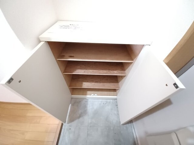 物件内観写真16　(同タイプの部屋写真です。)