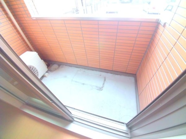 バルコニー(同型参考写真)