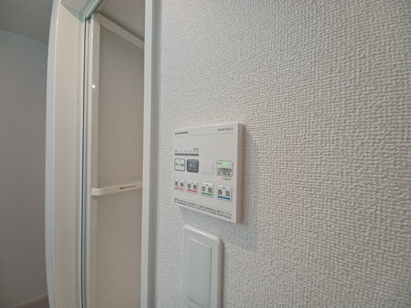 物件内観写真19　(同型参考写真)