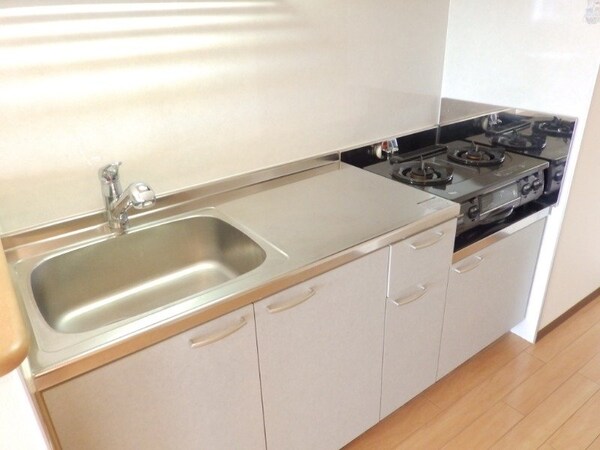 キッチン(同型反転参考写真)