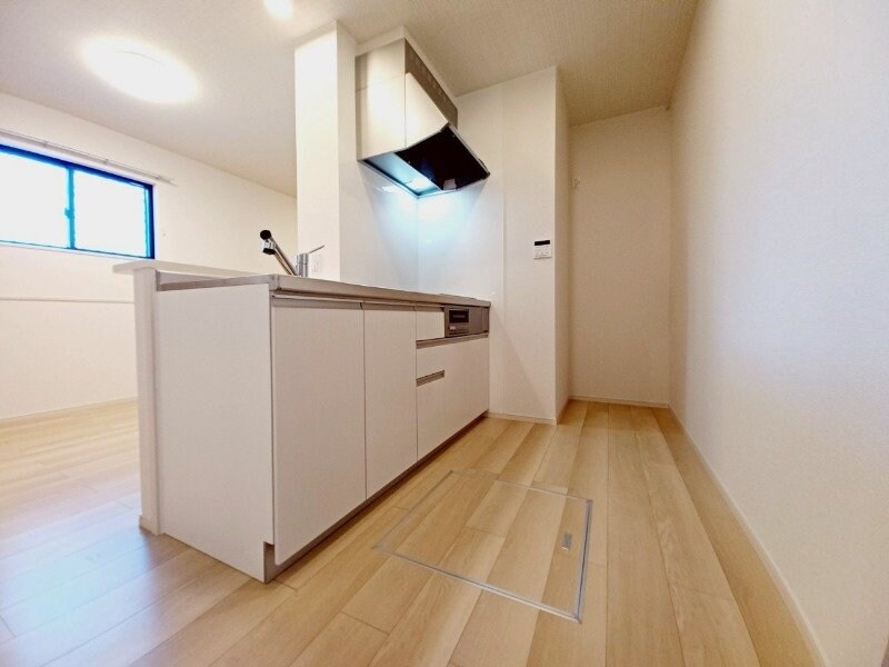 物件内観写真18　(同型参考写真です。)