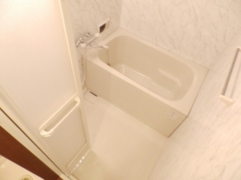 物件内観写真8　(同型参考写真)