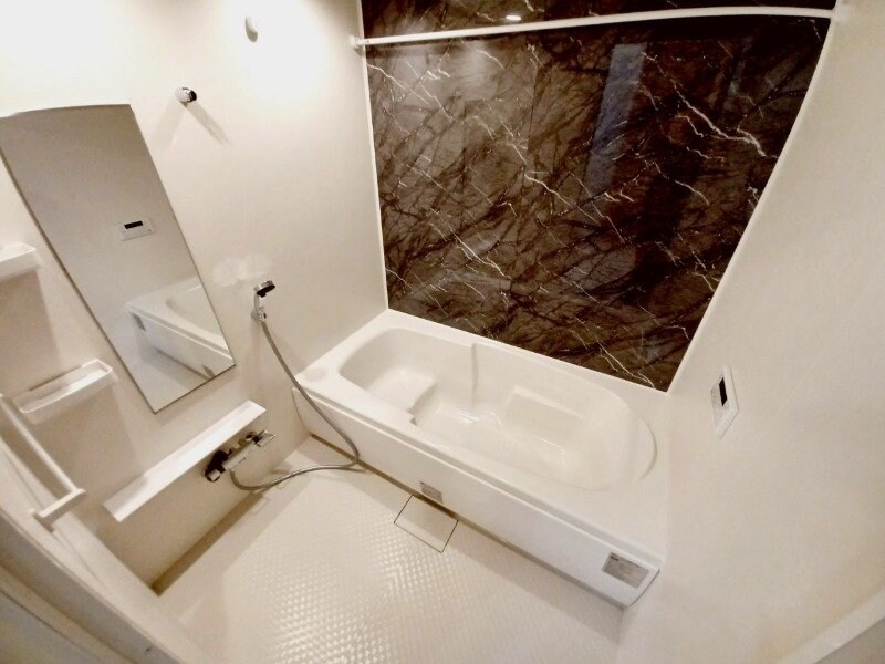 物件内観写真5　(同型参考写真です。)