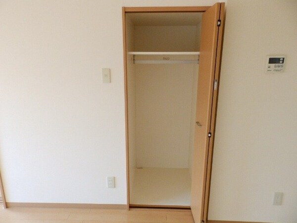 収納(同物件別部屋参考写真)