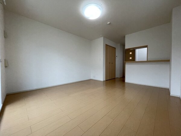 居室・リビング(同タイプのお部屋です。)