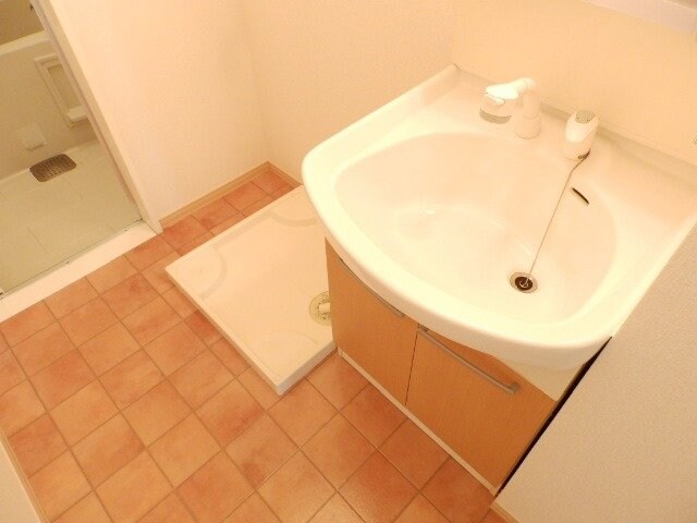 物件内観写真9　(同型参考写真)