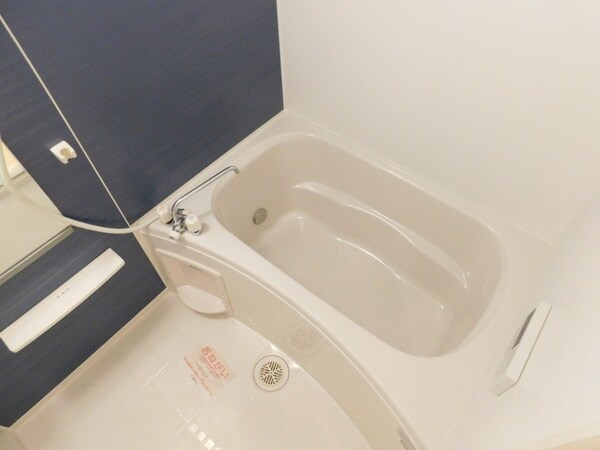 バス／シャワールーム等(同型部屋写真です。)