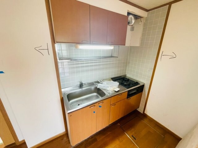 物件内観写真7　(同型、反転タイプの部屋写真です。)