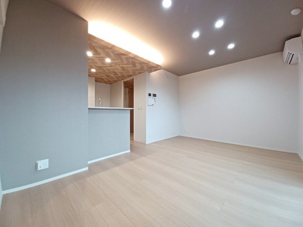 居室・リビング(同物件別部屋の写真です)