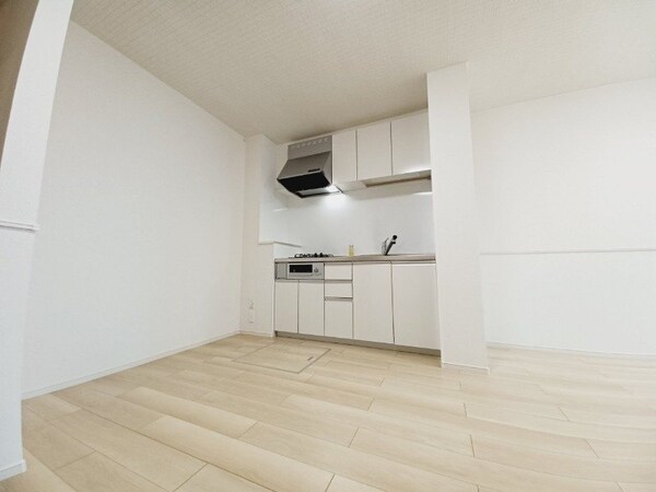 その他(同建物の別部屋写真です)