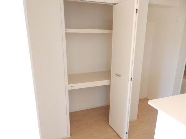 収納(同タイプ部屋写真です。)