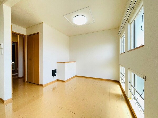 居室・リビング(同型タイプの画像です)