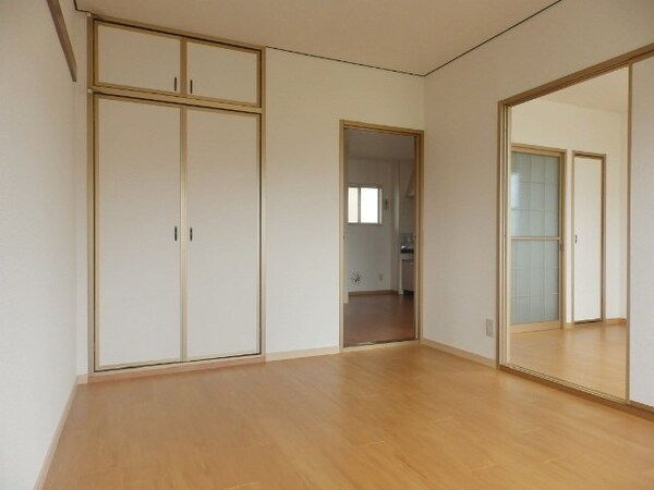 収納(同物件反転タイプの画像です)