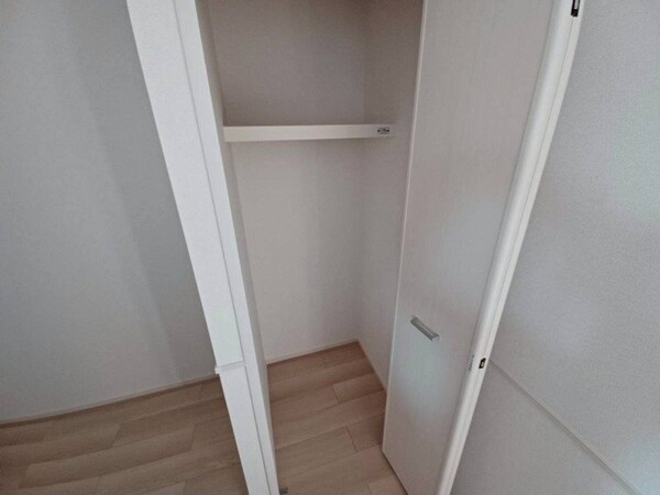 収納(同型参考写真)