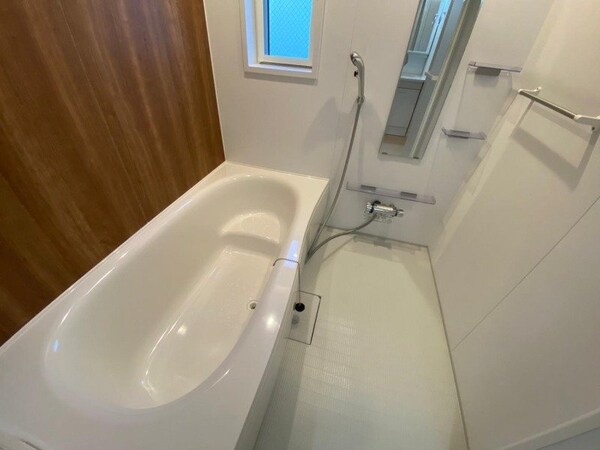 バス／シャワールーム等(同建物の別部屋写真です)