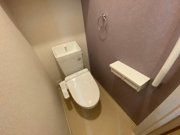 トイレ(同建物の別部屋写真です)