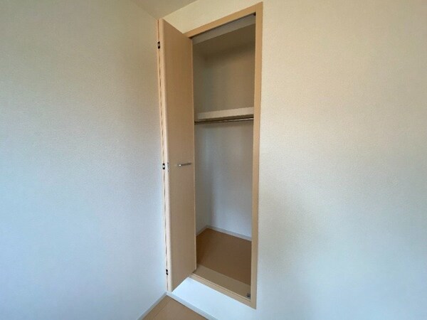 収納(同型参考写真)