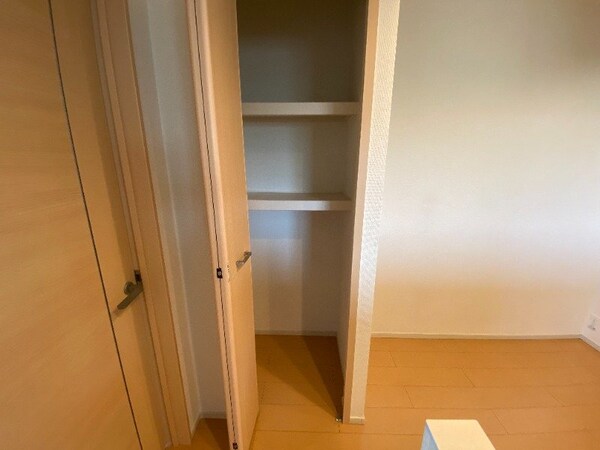 収納(同型参考写真)